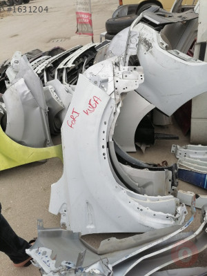 Ford Kuga Sağ Ön Çamurluk