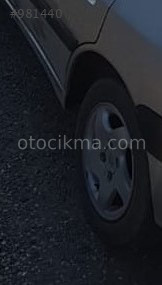 1998 peugeot 306 1.8 otomatik çıkma sol arka jant lastik