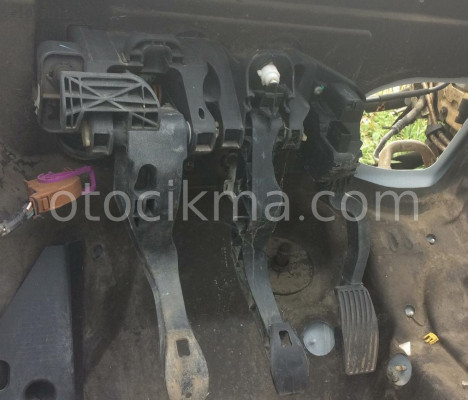 fiat linea 1.3 dizel orjinal pedallar