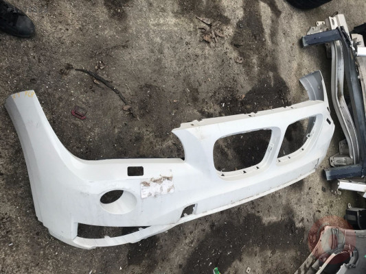 BMW X1 ÖN TAMPON ORJİNAL ÇIKMA