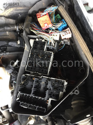 Audi Q7 Sigorta Kutusu Motor İçi hatasız orjinal çıkma