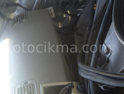 2005 VOLVO V50 HATASIZ DOLU TORPİDO.