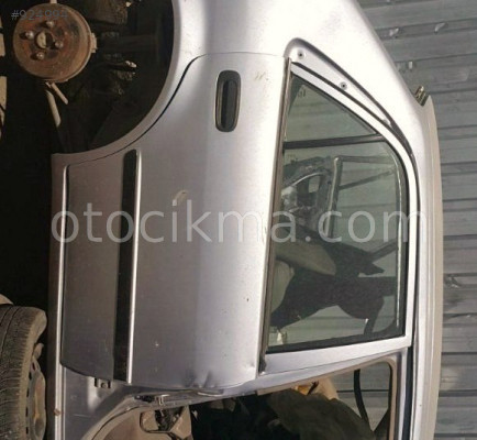 1999 TOYOTA COROLLA ORİJİNAL SAĞ ARKA KAPI.