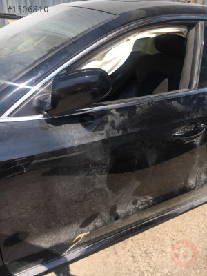 Audi a5 sol ön kapı çıkma parçalar