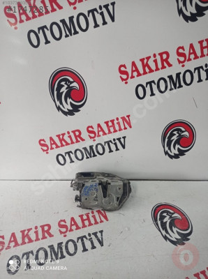 BMW E90 KAPI KİLİDİ ÇIKMA PARÇA