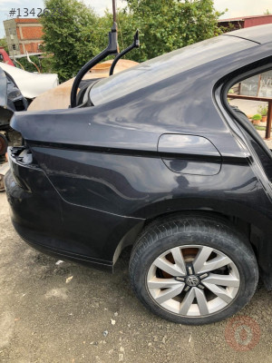 Volkswagen Passat B8 Sağ Arka Çamurluk Hatasız Orjinal Çıkma