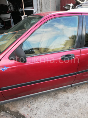 Rover 416 Sol ön kapı kırmızı hatasız orjinal çıkma