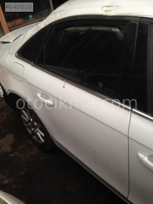 Audi A4 2013-16 2.0 TDİ Sağ arka kapı beyaz hatasız orjinal