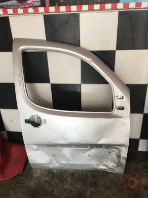 Fiat Doblo 1 Sağ Ön Kapı Çıkma