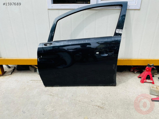 Opel corsa d çıkma sol ön kapı