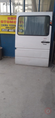 Mercedes sprinter 313 çıkma sağ sürgülü kapı