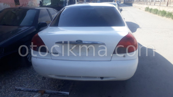 ford mondeo arka bagaj çıkma