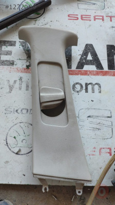 1M0867243C seat leon 2002 orta sol direk üst kaplaması