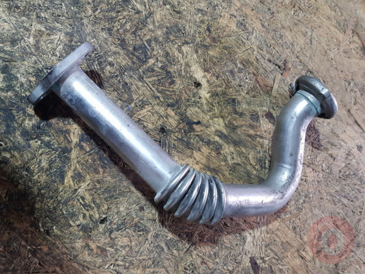 EGR BORUSU JETTA A3 PASSAT 03L131521A
