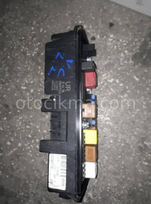OPEL VECTRA C KASA 2.2 SİGORTA TABLASI KUTUSU 13144710 UR