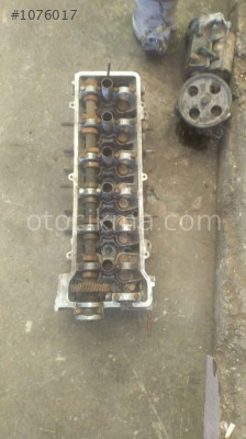 Toyoto cresida 2.0 16v 6 silindir kapagı