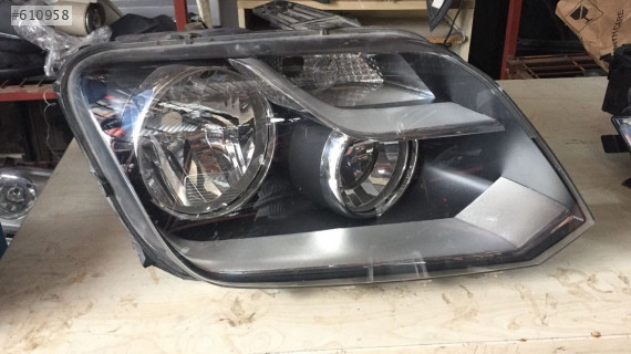 VOLKSWAGEN AMAROK ÖN SAĞ FAR VE TÜM ORJINAL ÇIKMA PARÇALAR