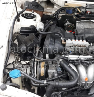 Volvo s40 2001 turbo yakıt deposu.