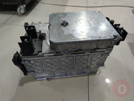 Mercedes C W205 Benzinli Hibrit Akü A0009824212 A7899061200