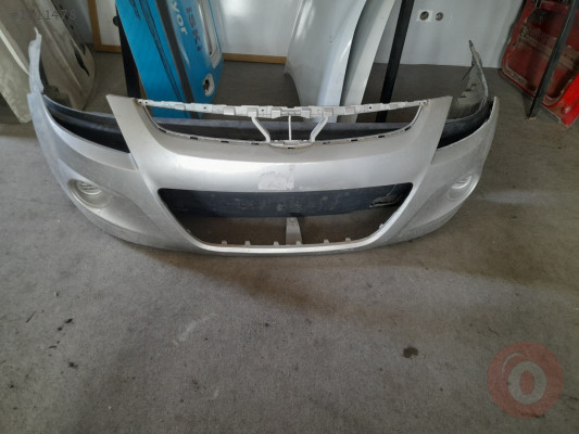 2011 model hyundai i20 on  tanpon cikma parca