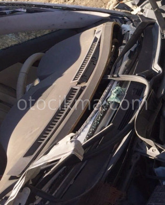 INFINITI FX30D ORİJİNAL ÖN CAM IZGARASI.