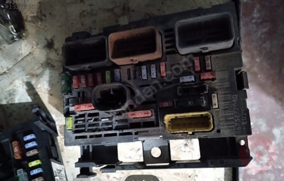 PEUGEOT R02 9675877090 SİGORTA TABLASI