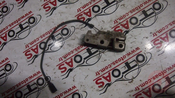 Volkswagen Golf 5 Motor Kaput Kilidi