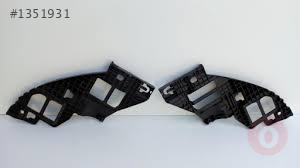VOLKSWAGEN GOLF 2010 2013 FAR ALT BRAKETİ SAĞ  5K0807228A