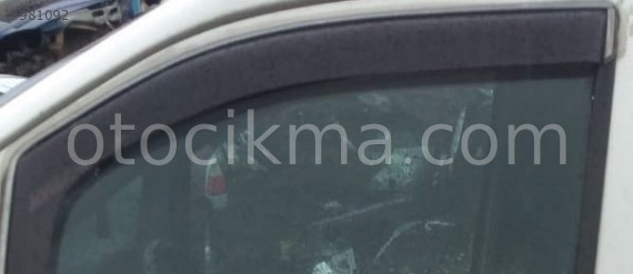 2002 fiat scudo 1.9 dizel çıkma sol ön kapı cam plastiği