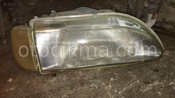renault r19 çıkma sağ far sinyal
