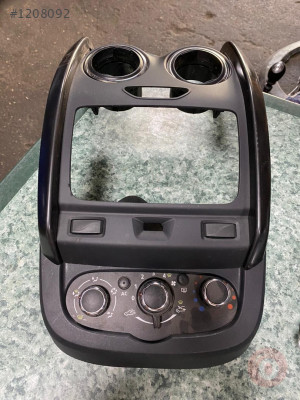 DACİA DUSTER KLİMA PANEL VE ÇERCEVESİ