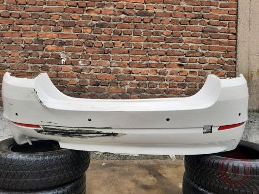 BMW F10 5 SERİSİ ARKA TAMPON ORJİNAL ÇIKMA HASARLI
