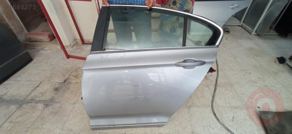 2015-19 PASSAT B8 SOL ARKA KAPI HATASIZ ORJ ÇIKMA