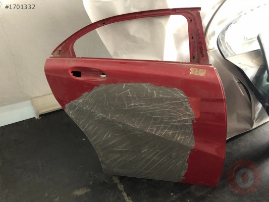 MERCEDES A180 W176 SAĞ ARKA KAPI