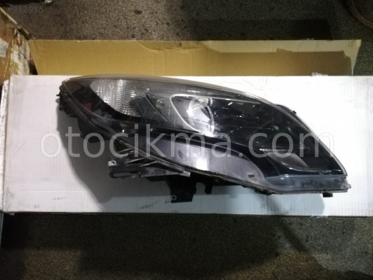 opel zafira 2012 sağ far