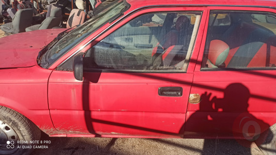 Toyota Corolla fındık kasa sol ön kapı