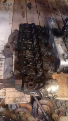 mahindra 8v çıkma silindir kapağı