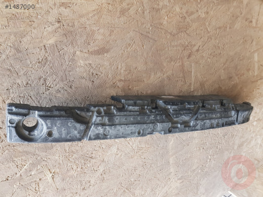 PASSAT B8 VARIANT ARKA TAMPON KÖPÜĞÜ 3G9807251C