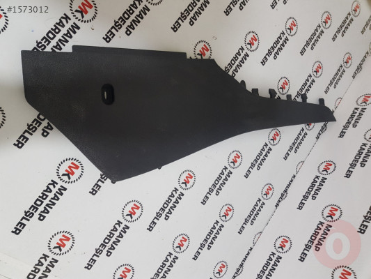 JETTA ORTA KONSOL YAN KAPAĞI 5C7863045 5C7863046