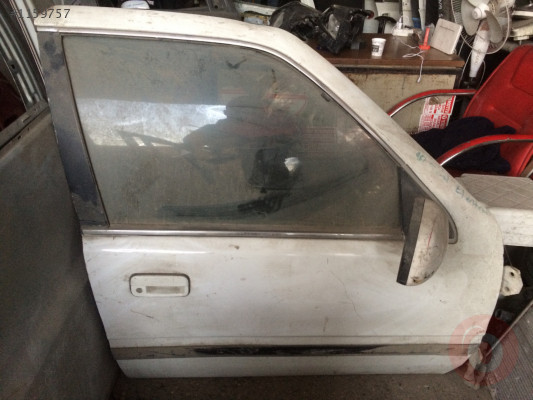 90 model hyundai elantra çıkma ön sağ kapı