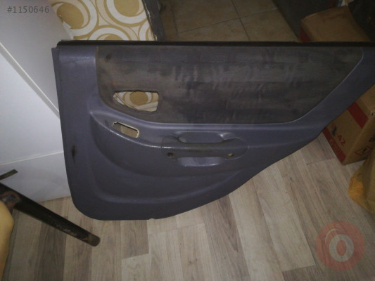 Hyundai Accent admire sağ arka kapı döşemesi