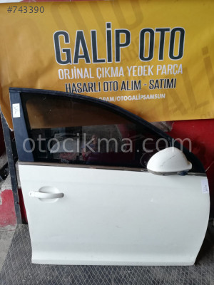 Volkswagen Jetta 2008 Sağ ön kapı beyaz hatasız orjinal çıkm