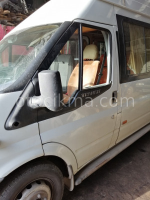 Ford transit sol ön kapı