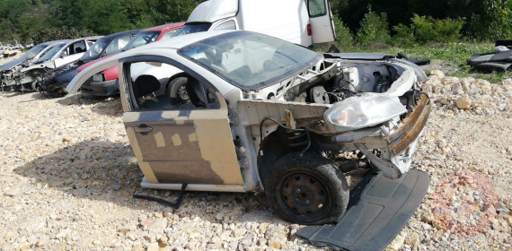 chevrolet aveo sedan çıkma sağ marşbiyel.