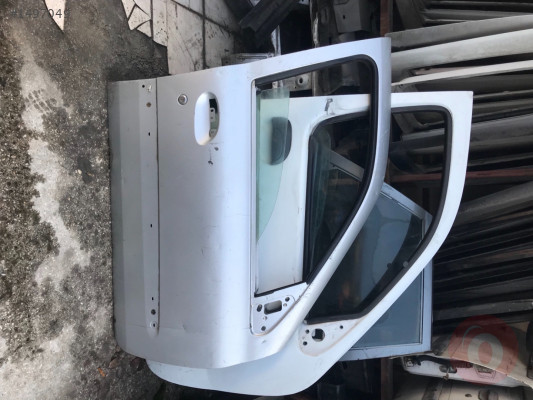 RENAULT CLİO 2 SAĞ ÖN KAPI (BOŞ)