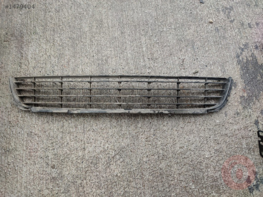 Volkswagen Golf 6 Ön Tampon Orta Izgara 2009 2012