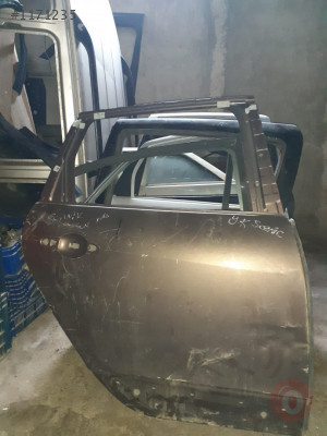 RENAULT SCENİC 2012 ÇIKMA SAĞ ARKA KAPI