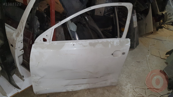 JETTA SOL ÖN KAPI 11.17