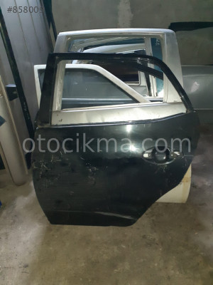 TOYOTA AURİS 2008 SOL ARKA KAPI VE TÜM ÇIKMA ORJİNAL PARÇALA