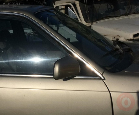 1992 model mazda 626 çıkma sağ dikiz aynası